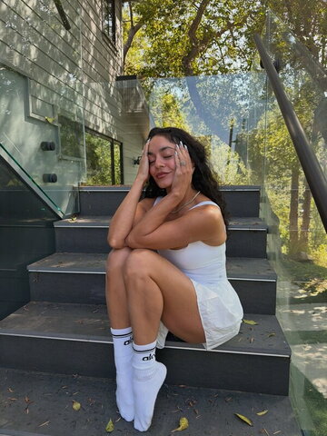 Vanessa Hudgens nude