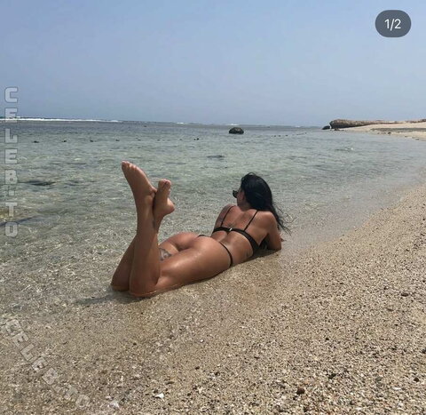Vanessa Kanz nude photo 5