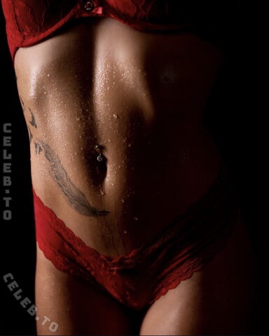 Vanessa Kanz nude photo 1