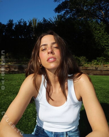 Vanessa Mai nude photo 19