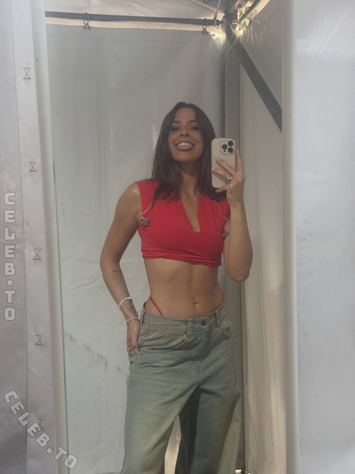 Vanessa Mai nude photo 4