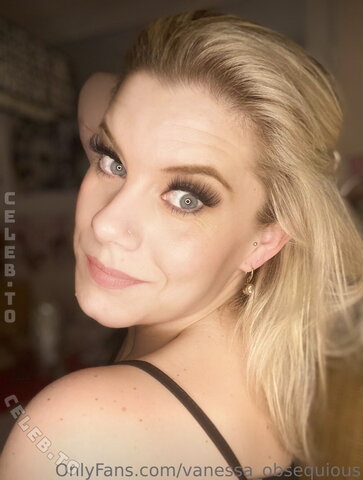 Vanessa Meenje nude photo 8