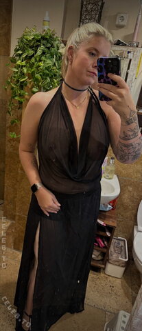 Vanessa Meenje nude photo 12