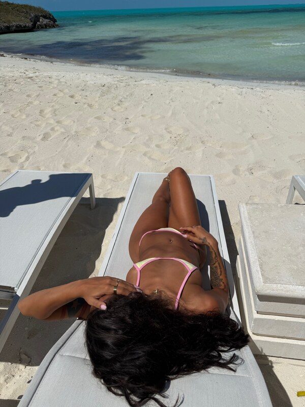 Vanessa Rodríguez nude photo 2