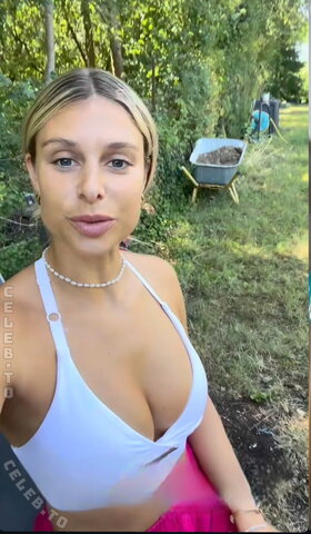 Vanessa Schmitt Fresh (3 photos)