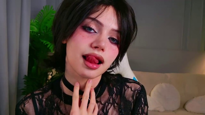 Vanessa nude photo 1