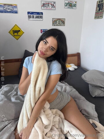 Vanessa.rhd nude photo 406