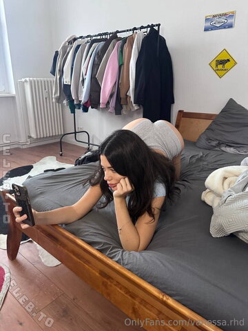 Vanessa.rhd nude photo 384