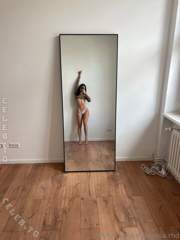 Vanessa.rhd nude photo 306
