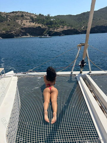 Vanessa.rhd nude photo 231