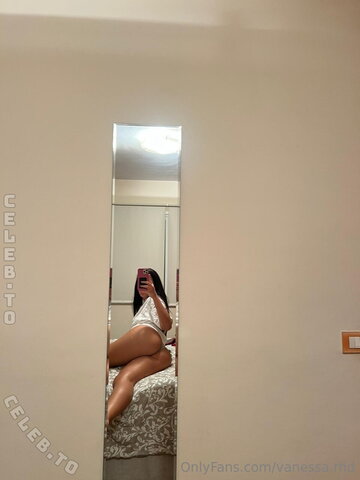 Vanessa.rhd nude photo 213