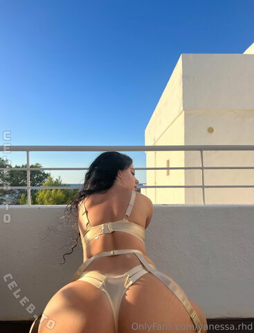 Vanessa.rhd nude photo 1