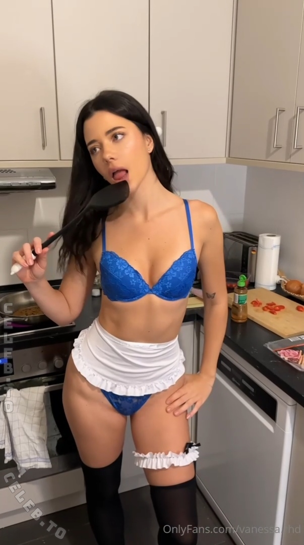 Vanessa.rhd nude photo 7
