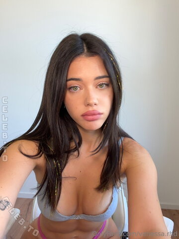 Vanessa.rhd – Recent photos