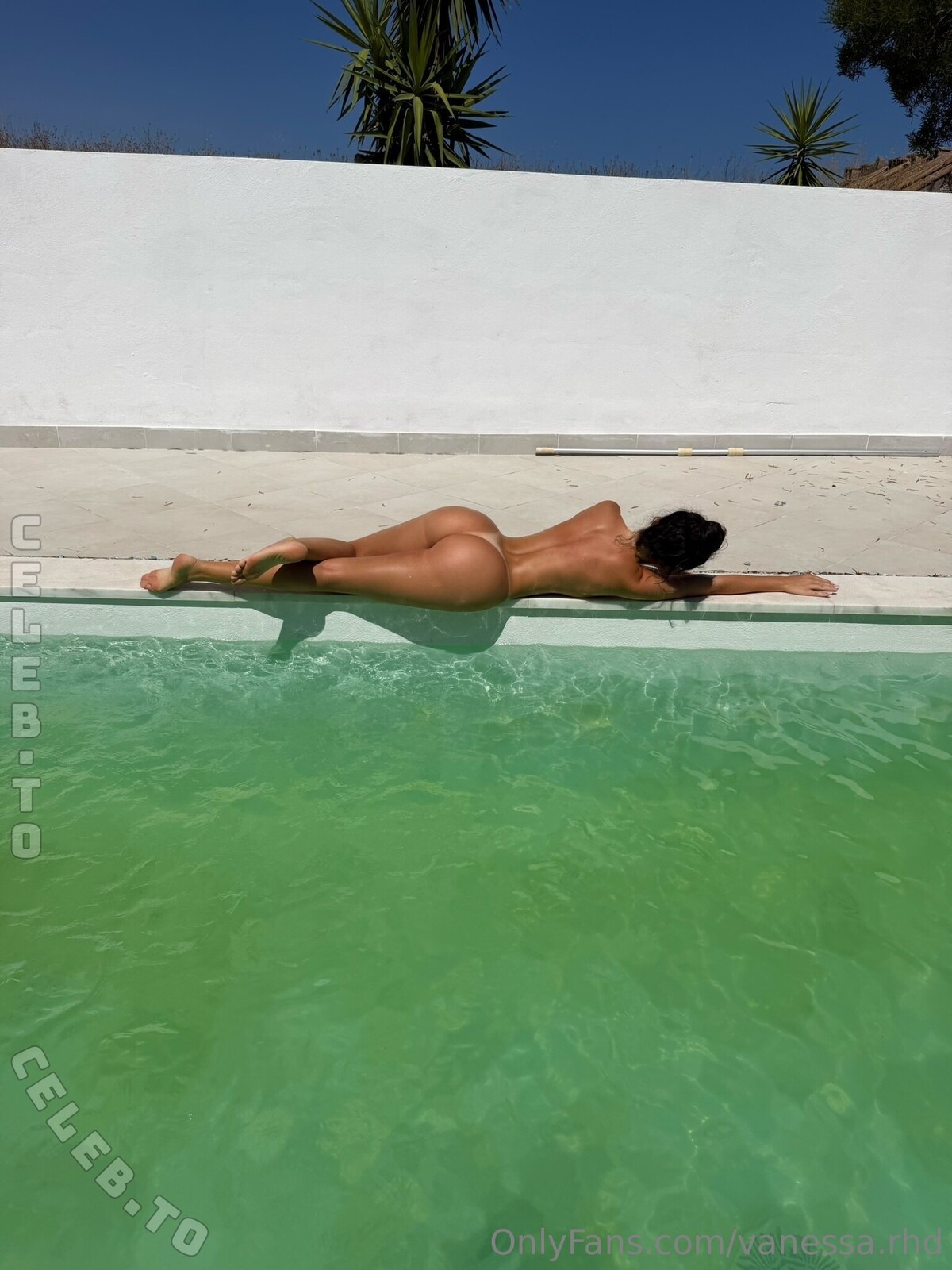 Vanessa.rhd nude photo 7