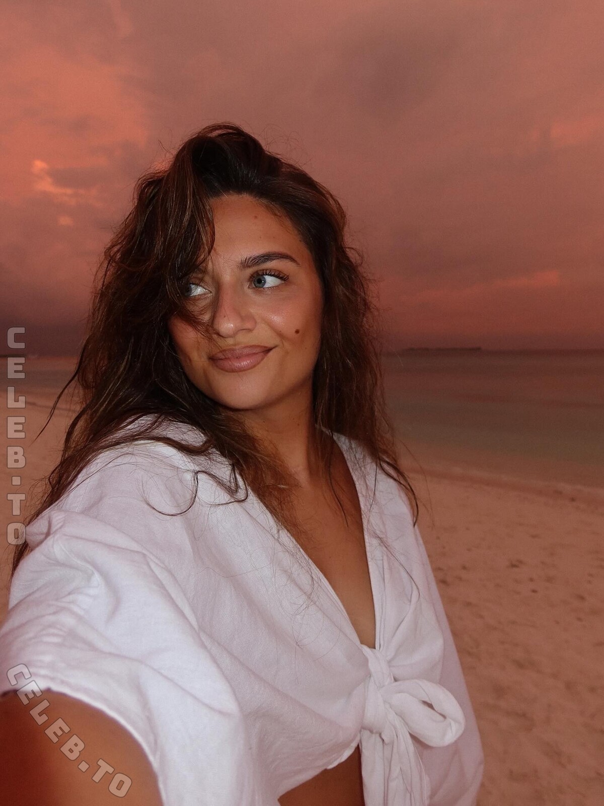 Vanutschii - Instagram Influencer nude photo 6