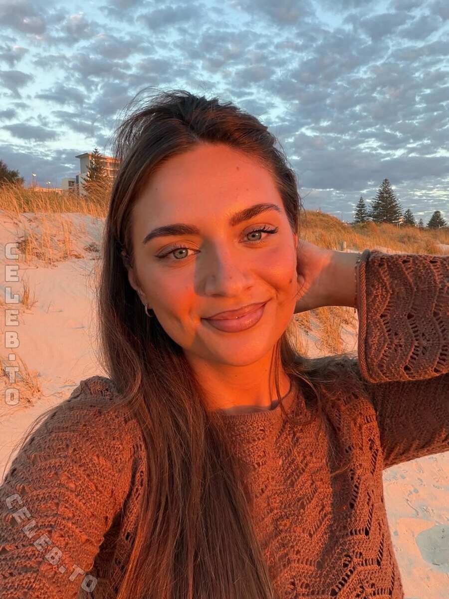Vanutschii - Instagram Influencer nude photo 14