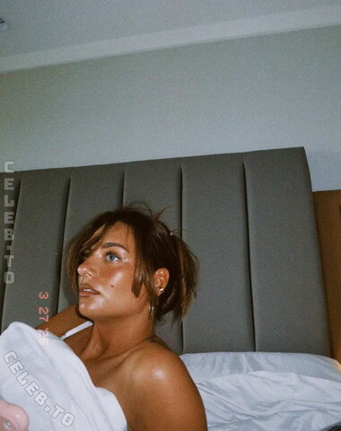 Vanutschii - Instagram Influencer nude photo 1