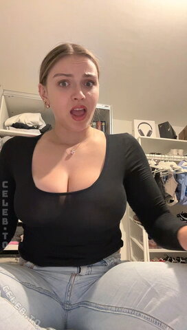 v.d.s.olivia nude photo 3