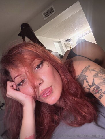 venaktasluna CUTE PUNKY nude photo 1