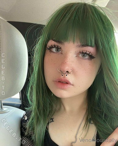 Venomous_dolly nude photo 1
