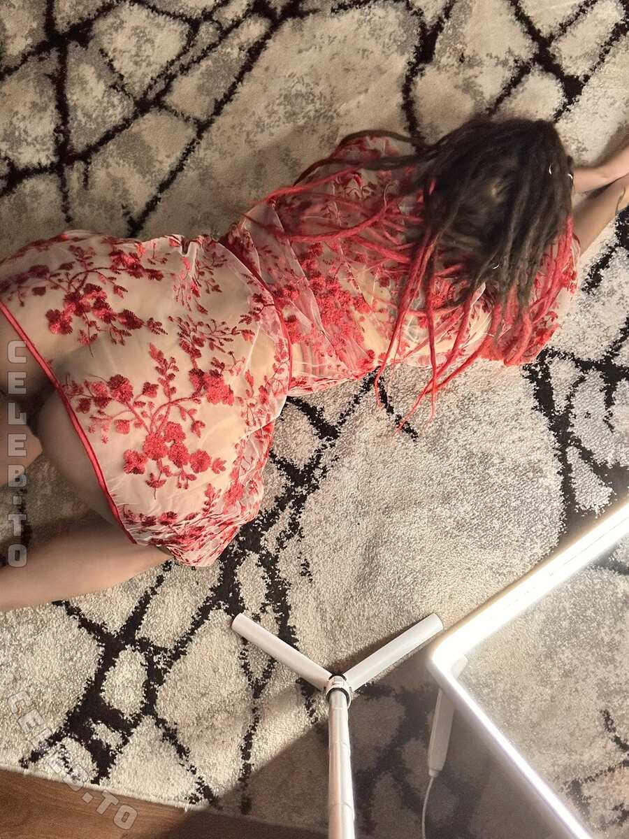Venuskittyxo nude photo 17