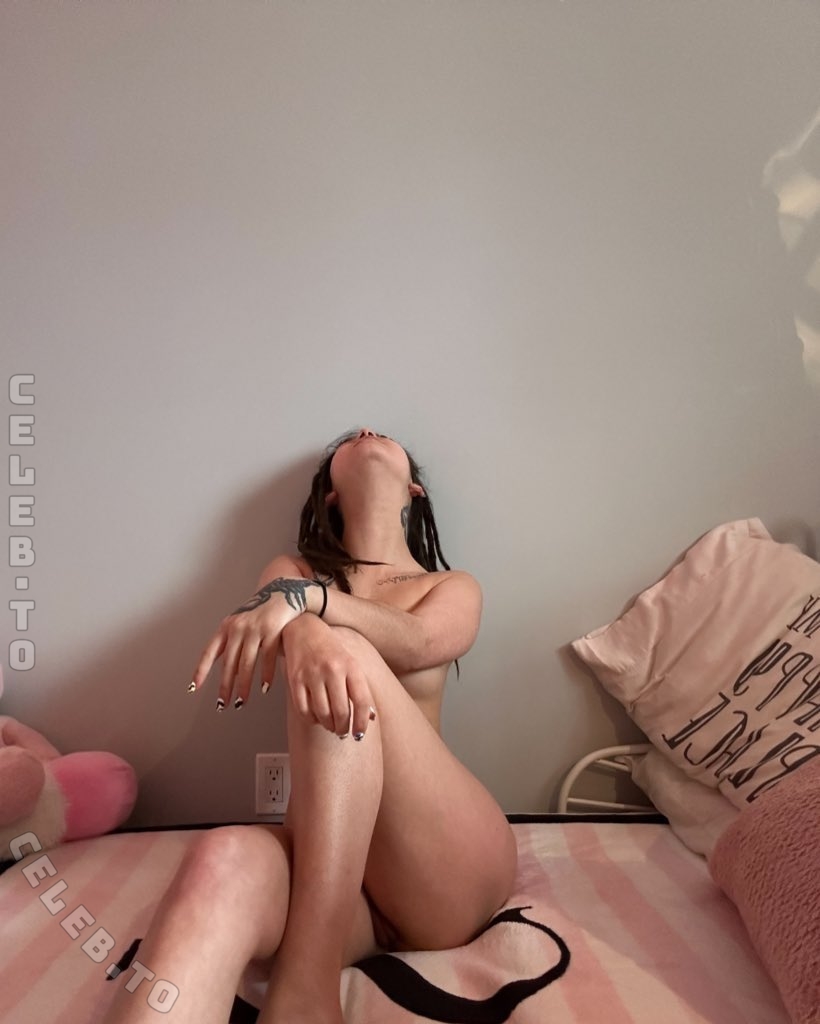 Venuskittyxo nude photo 21