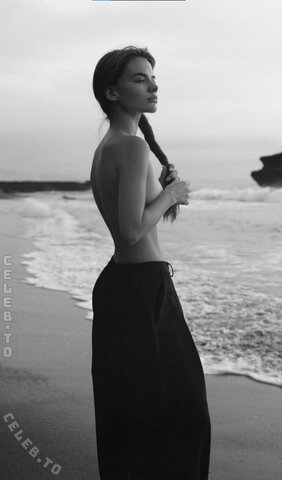Vero Hanberg nude photo 11