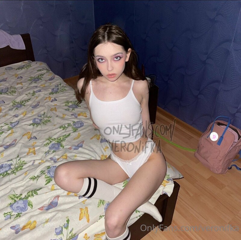 veroniffka nude photo 8