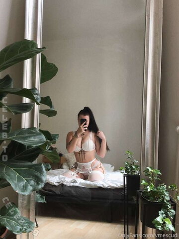 Veronika Mescudi nude photo 204