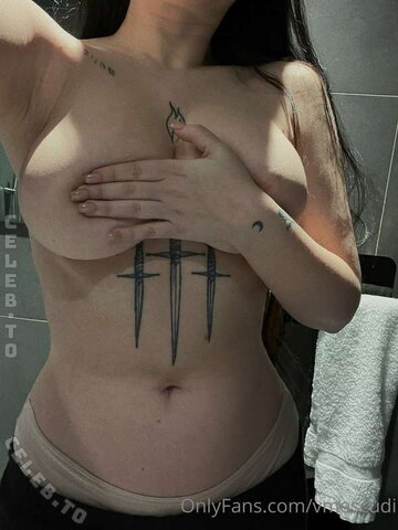 Veronika Mescudi nude photo 46
