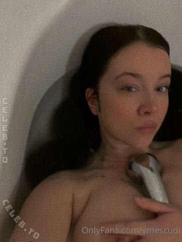 Veronika Mescudi nude photo 37