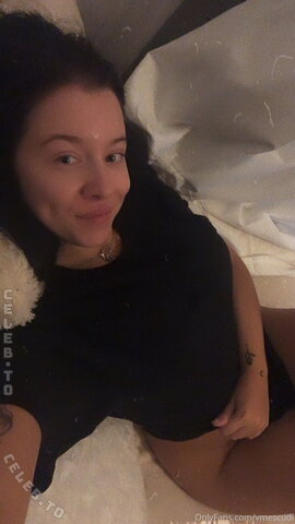Veronika Mescudi photo 1