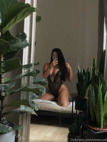 Veronika Mescudi photo 4