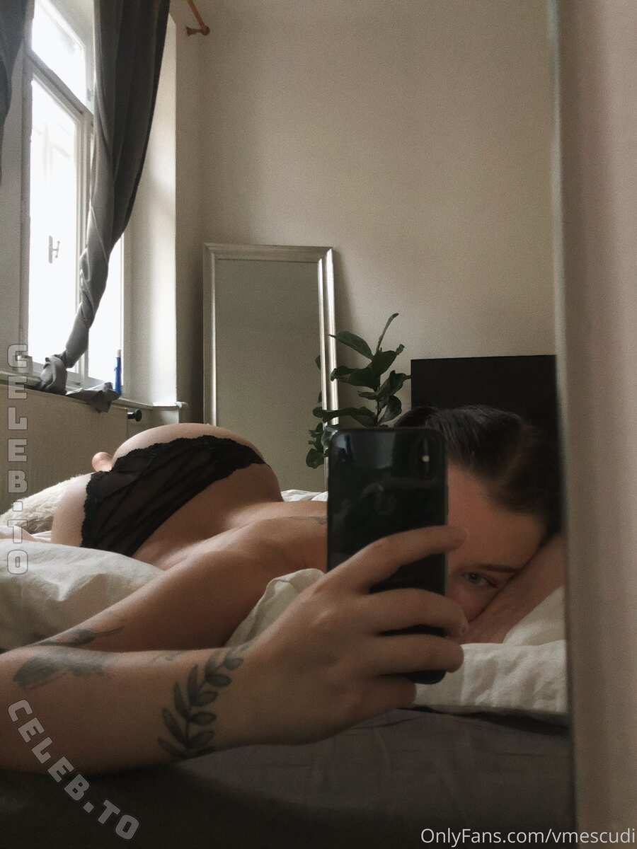 Veronika Mescudi nude photo 4