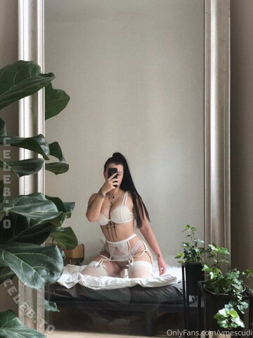 Veronika Mescudi photo 2