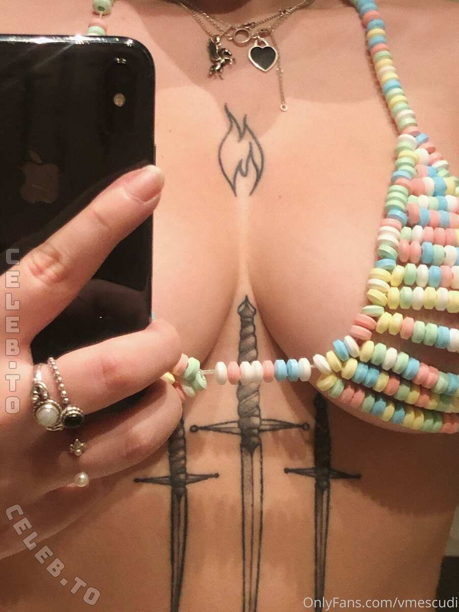 Veronika Mescudi nude photo 11