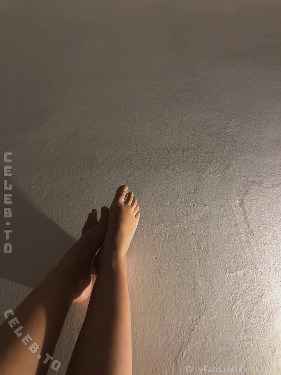 Veronika Mescudi nude photo 10