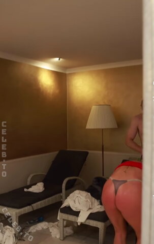 Veronika Smolkova nude photo 7