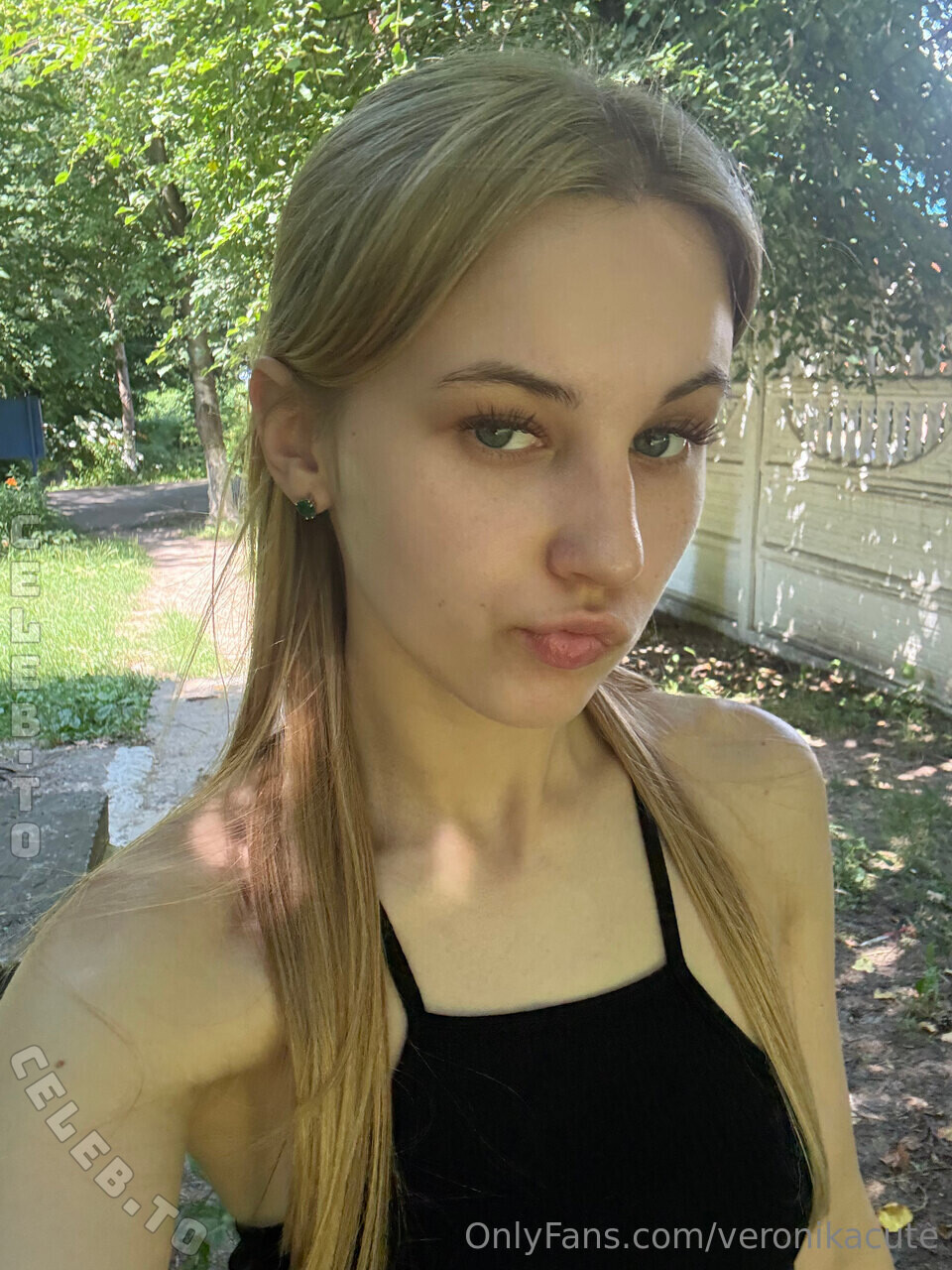 veronikacute nude photo 4