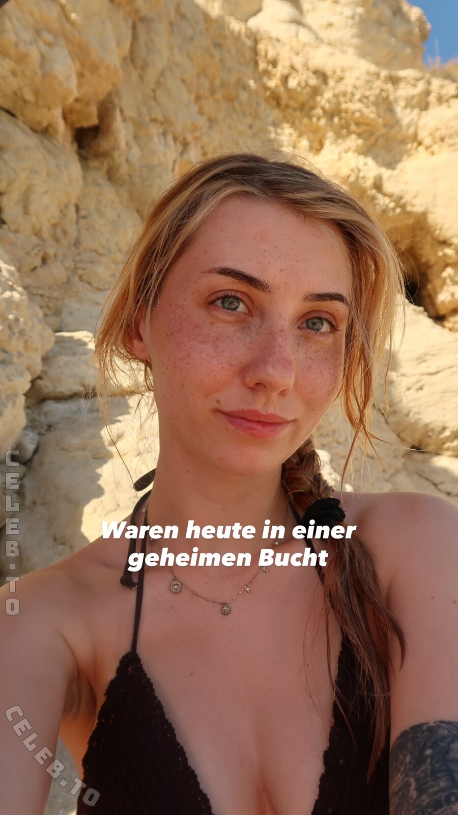 Veyla nude photo 1