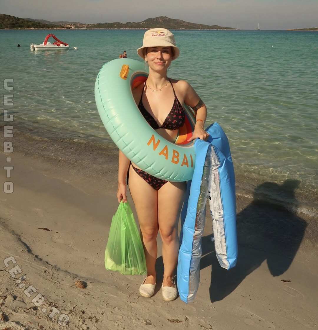 Veyla nude photo 7