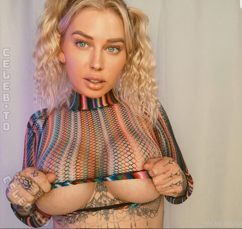 Vicky Aisha nude photo 31