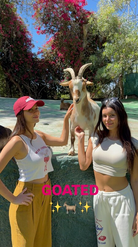 Victoria Justice nude photo 2