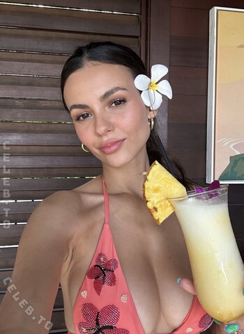 Victoria Justice photo 3