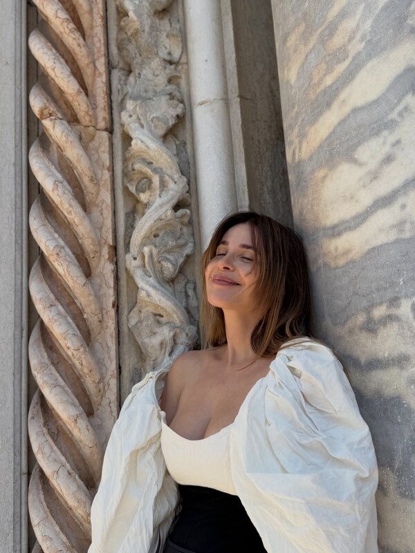 Victoria Koblenko nude photo 4