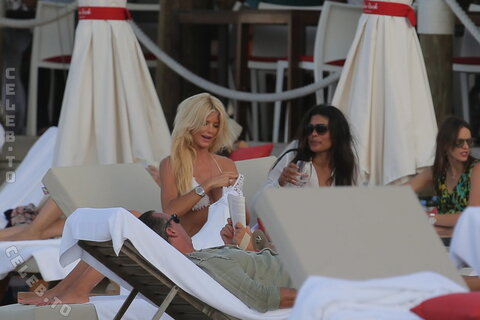 Victoria Silvstedt nude photo 9