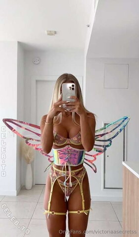 victoriaasecretss nude photo 87