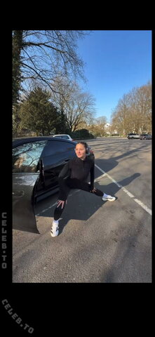 Videozeugs nude photo 13