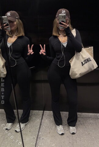 Videozeugs nude photo 99